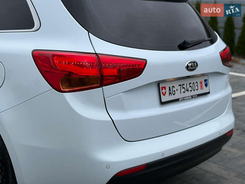 Универсал Kia Ceed 2015 в Луцке