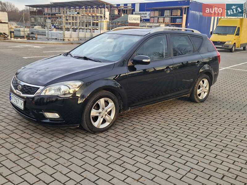 Універсал Kia Ceed 2011 в Коломиї