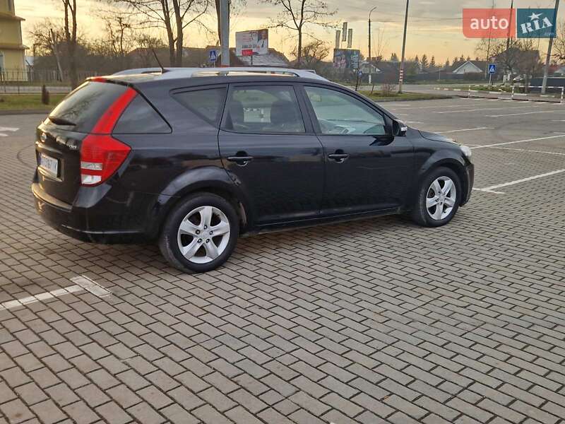 Універсал Kia Ceed 2011 в Коломиї