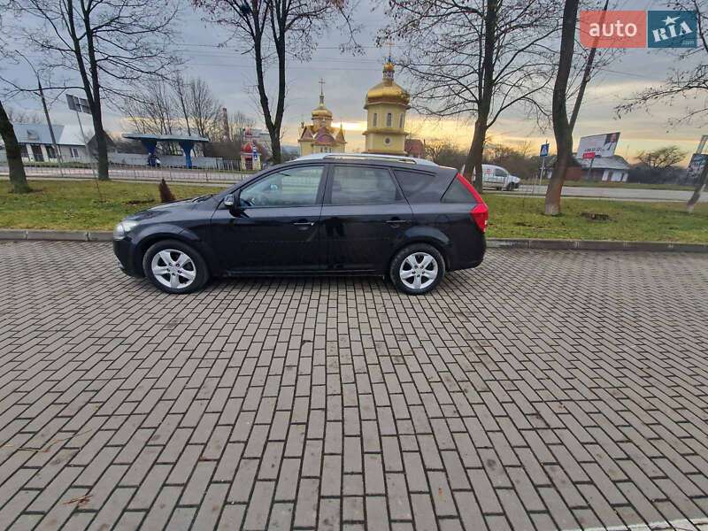 Універсал Kia Ceed 2011 в Коломиї