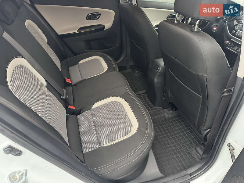 Хетчбек Kia Ceed 2015 в Києві