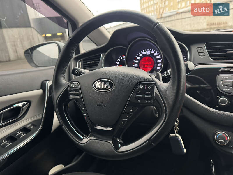 Хетчбек Kia Ceed 2015 в Києві