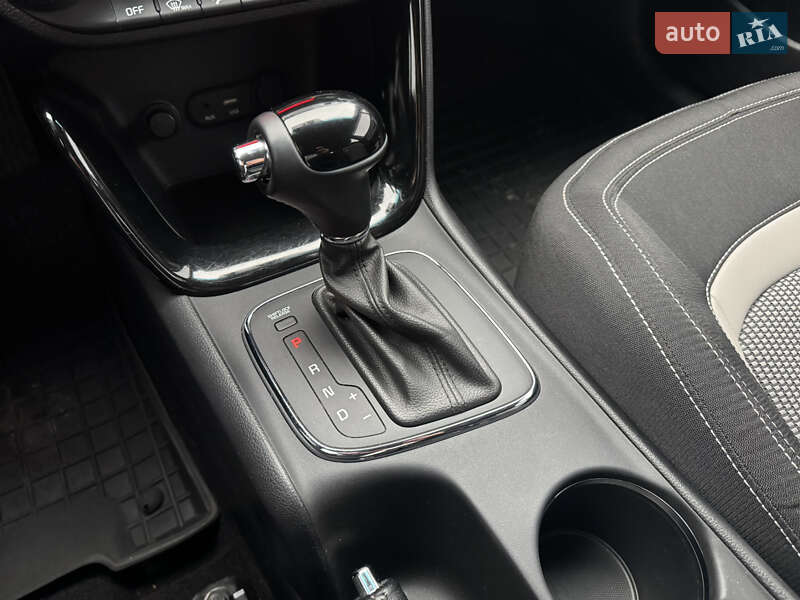 Хетчбек Kia Ceed 2015 в Києві