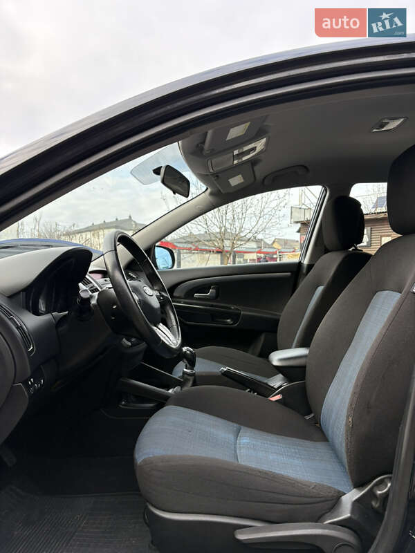 Хэтчбек Kia Ceed 2011 в Белой Церкви