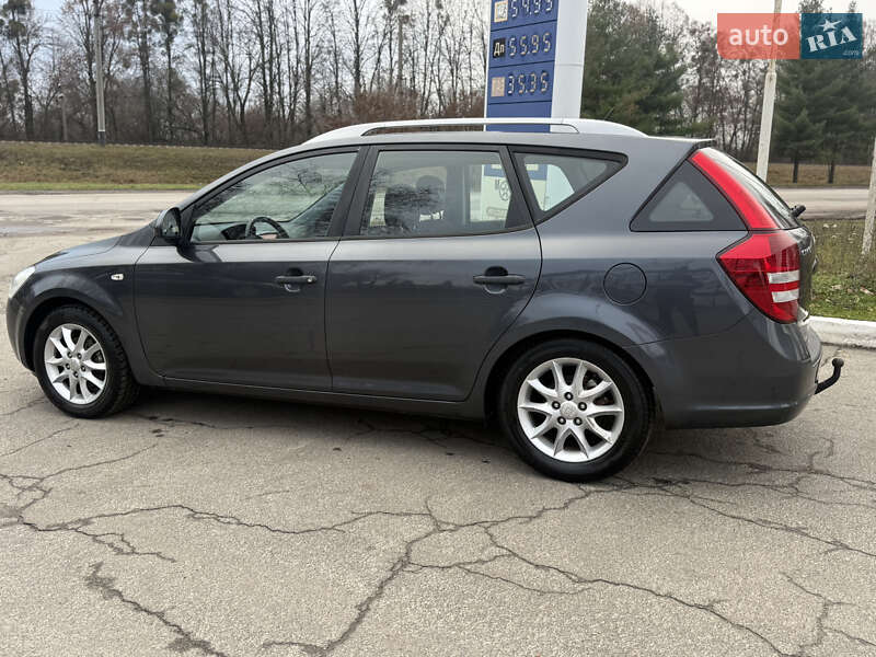 Универсал Kia Ceed 2009 в Лубнах