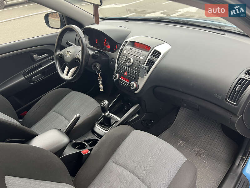 Универсал Kia Ceed 2009 в Вишневом