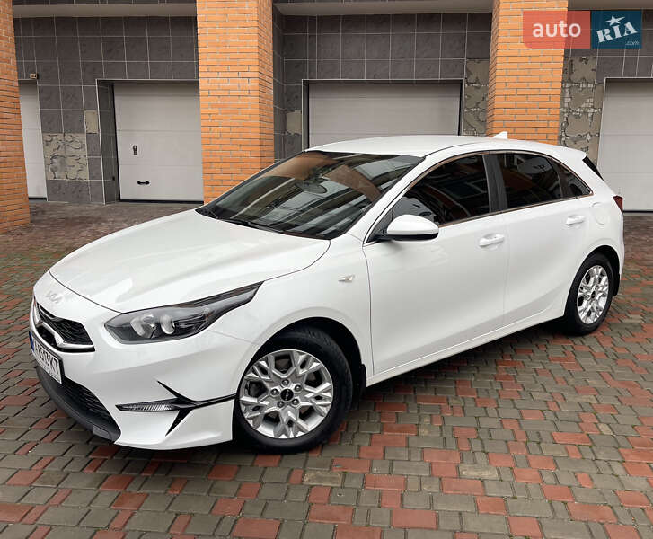 Хетчбек Kia Ceed 2023 в Києві фото 9 Хетчбек Kia Ceed 2023 в Києві