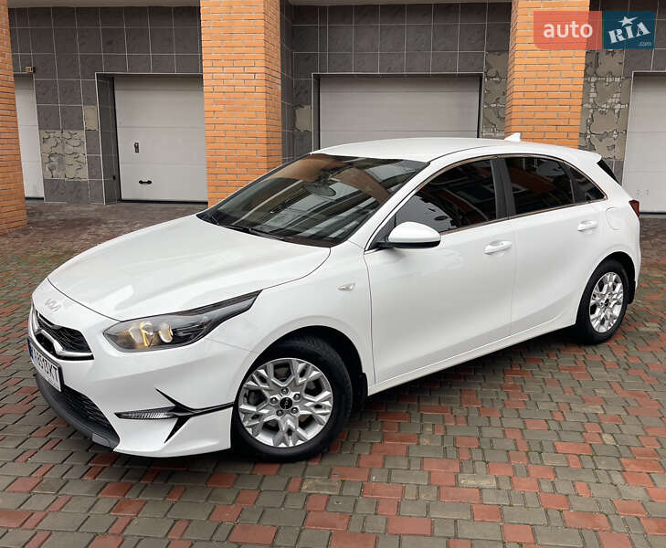 Хетчбек Kia Ceed 2023 в Києві фото 16 Хетчбек Kia Ceed 2023 в Києві