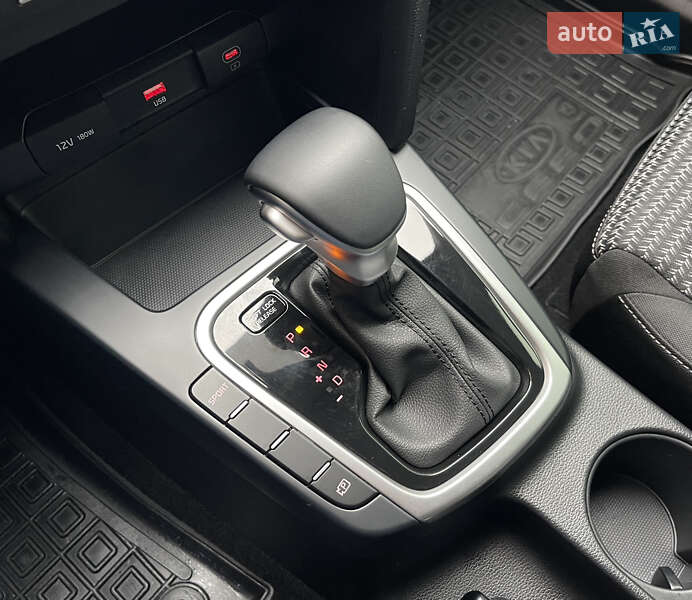 Хетчбек Kia Ceed 2023 в Києві фото 25 Хетчбек Kia Ceed 2023 в Києві