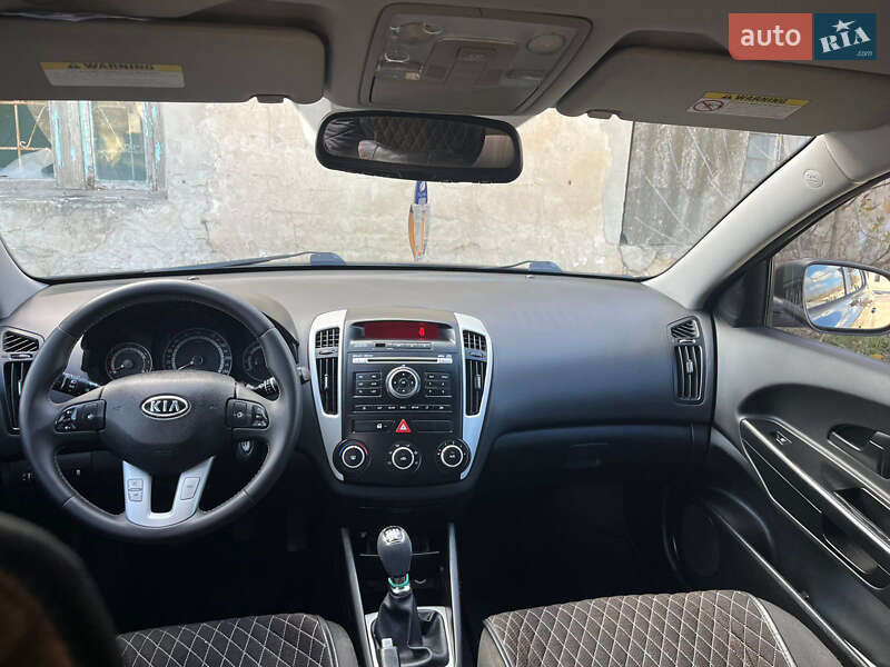 Универсал Kia Ceed 2009 в Николаеве фото 15 Универсал Kia Ceed 2009 в Николаеве