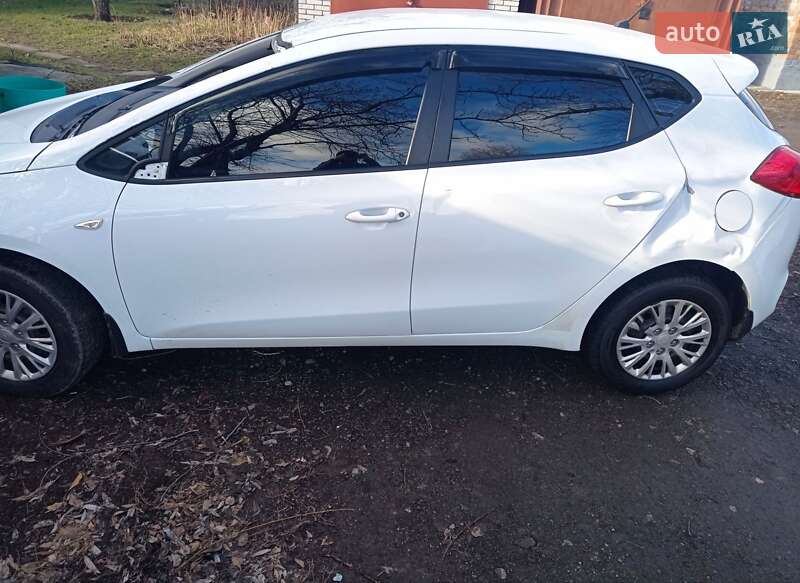 Хэтчбек Kia Ceed 2013 в Кагарлыке фото 14 Хэтчбек Kia Ceed 2013 в Кагарлыке