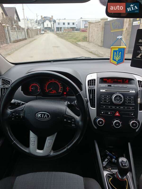 Универсал Kia Ceed 2011 в Ивано-Франковске