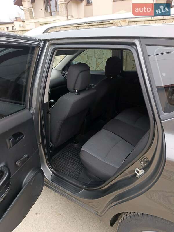 Универсал Kia Ceed 2011 в Ивано-Франковске