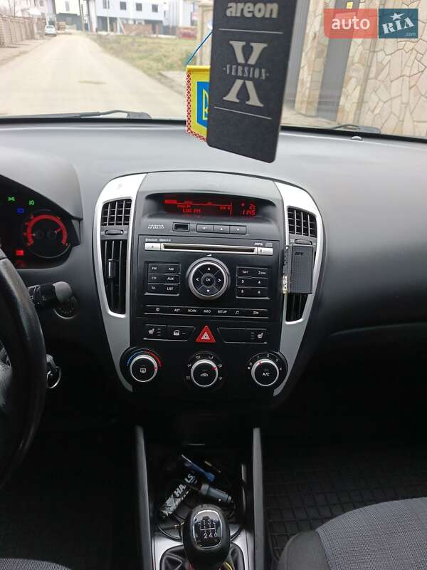 Универсал Kia Ceed 2011 в Ивано-Франковске