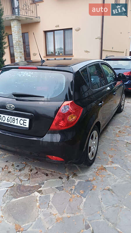 Хэтчбек Kia Ceed 2008 в Ужгороде фото 3 Хэтчбек Kia Ceed 2008 в Ужгороде