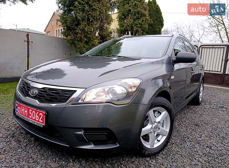 Универсал Kia Ceed 2011 в Луцке
