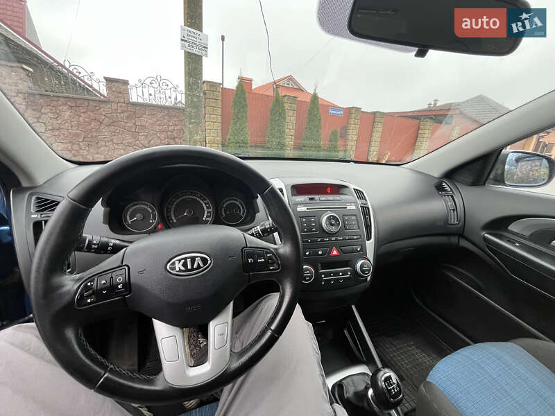 Универсал Kia Ceed 2011 в Житомире