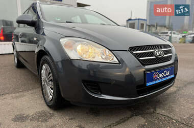 Универсал Kia Ceed 2008 в Киеве