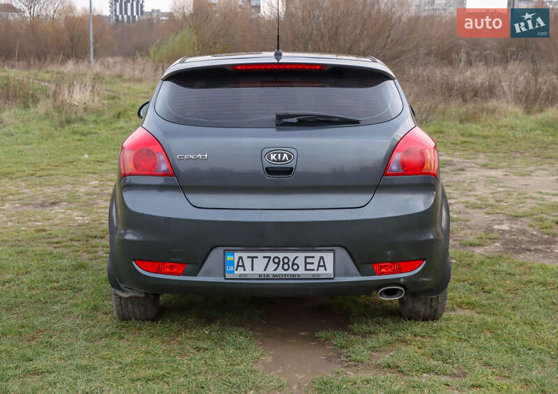 Хэтчбек Kia Ceed 2008 в Ивано-Франковске