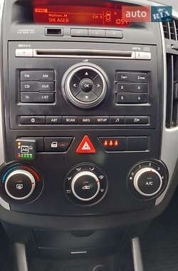 Хэтчбек Kia Ceed 2011 в Киеве