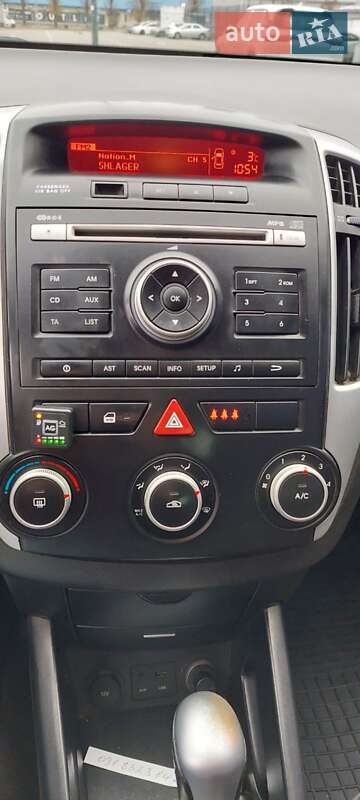 Хэтчбек Kia Ceed 2011 в Киеве