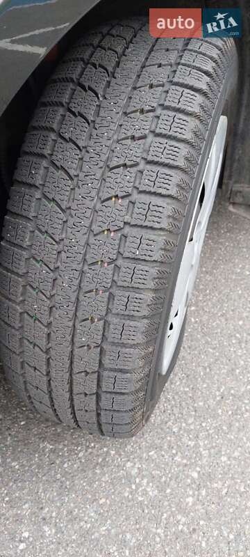 Хэтчбек Kia Ceed 2011 в Киеве