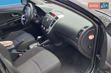Хэтчбек Kia Ceed 2011 в Киеве