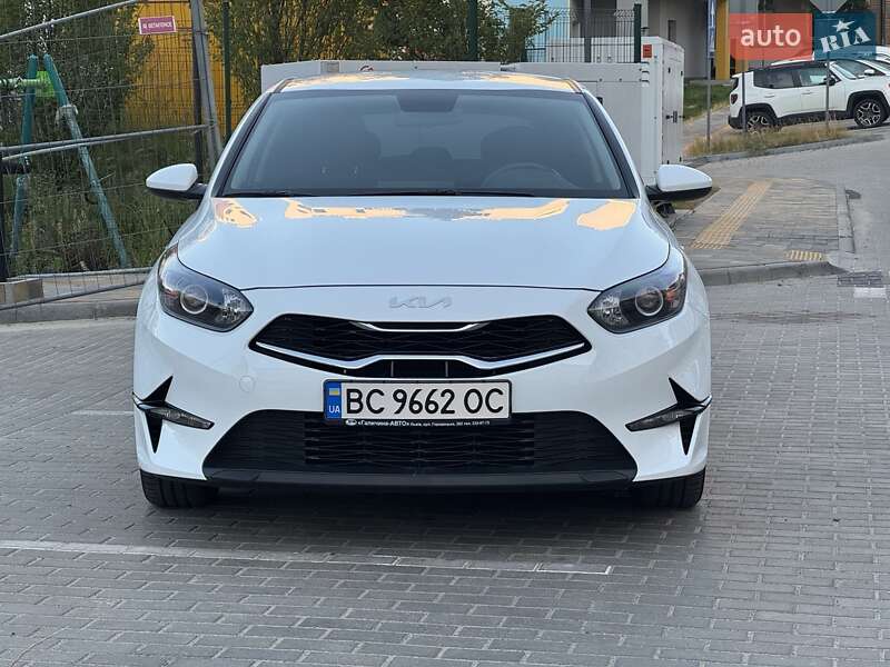 Хэтчбек Kia Ceed 2022 в Львове