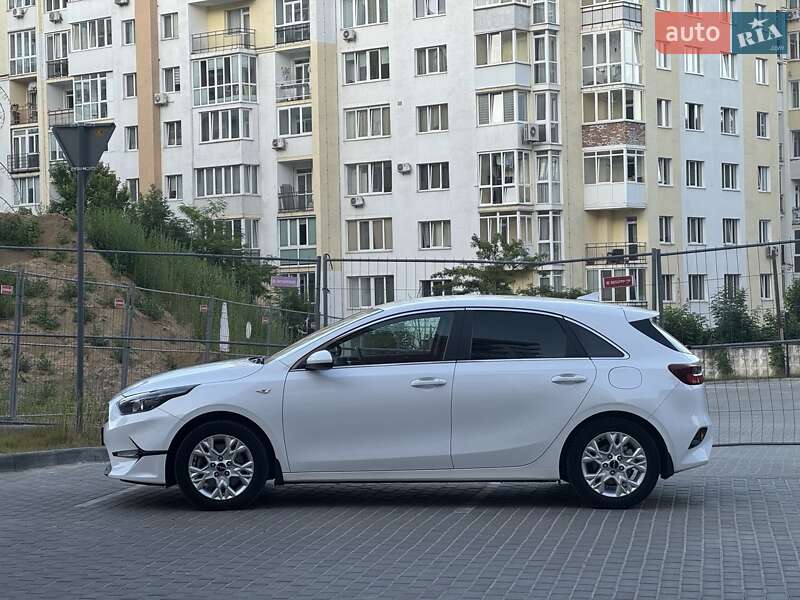 Хэтчбек Kia Ceed 2022 в Львове