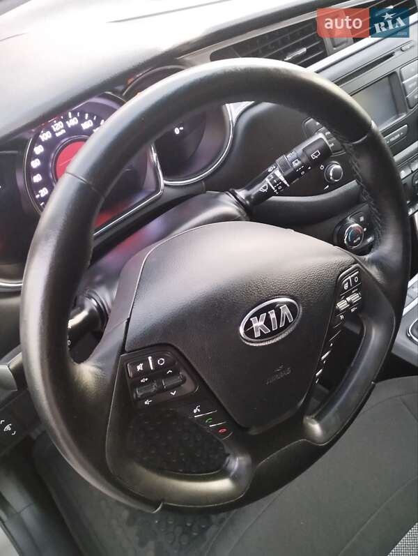 Универсал Kia Ceed 2016 в Черновцах фото 5 Универсал Kia Ceed 2016 в Черновцах