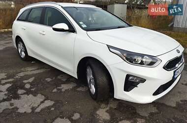 Универсал Kia Ceed 2021 в Звягеле