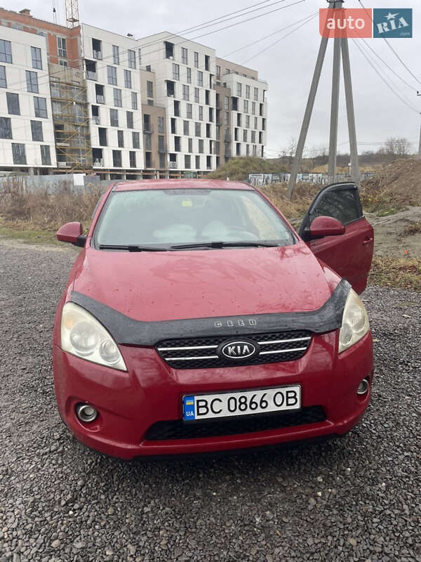 Хэтчбек Kia Ceed 2008 в Дрогобыче