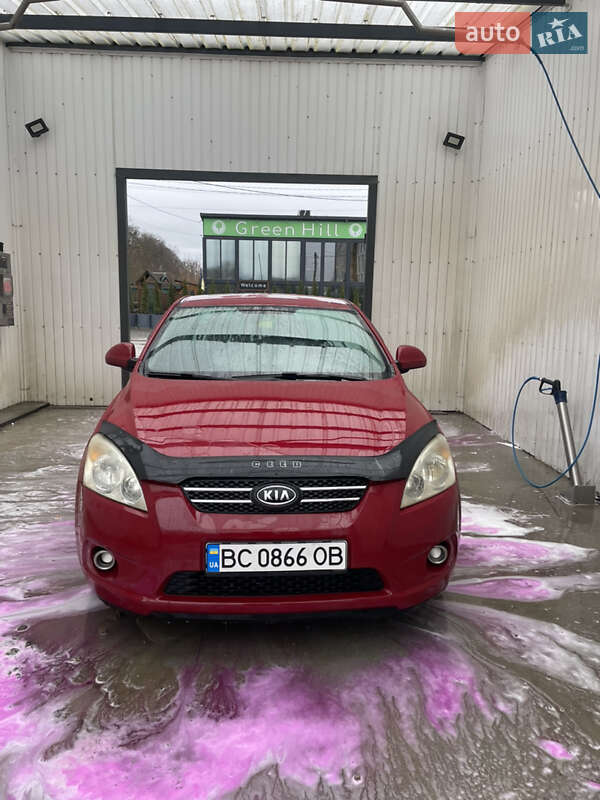 Хэтчбек Kia Ceed 2008 в Дрогобыче