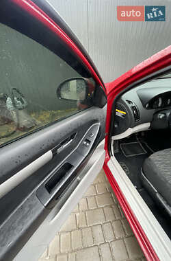 Хэтчбек Kia Ceed 2008 в Дрогобыче