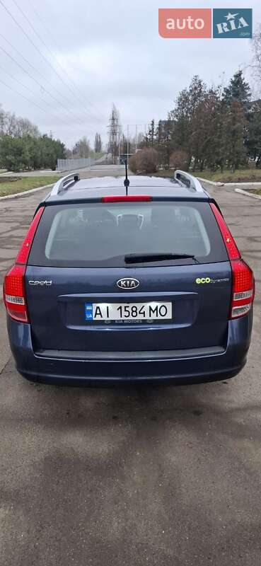 Универсал Kia Ceed 2011 в Киеве