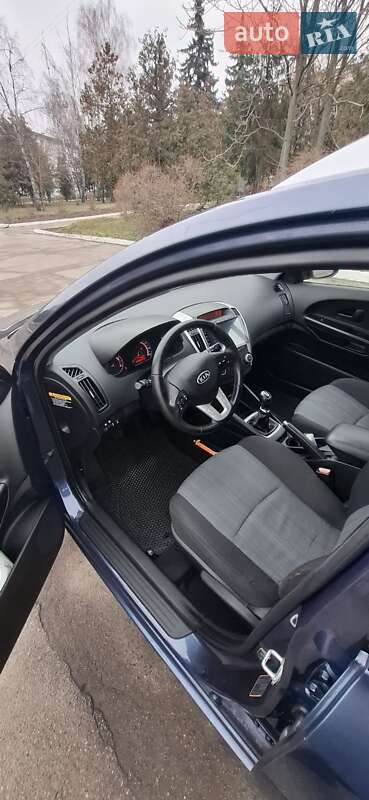 Универсал Kia Ceed 2011 в Киеве