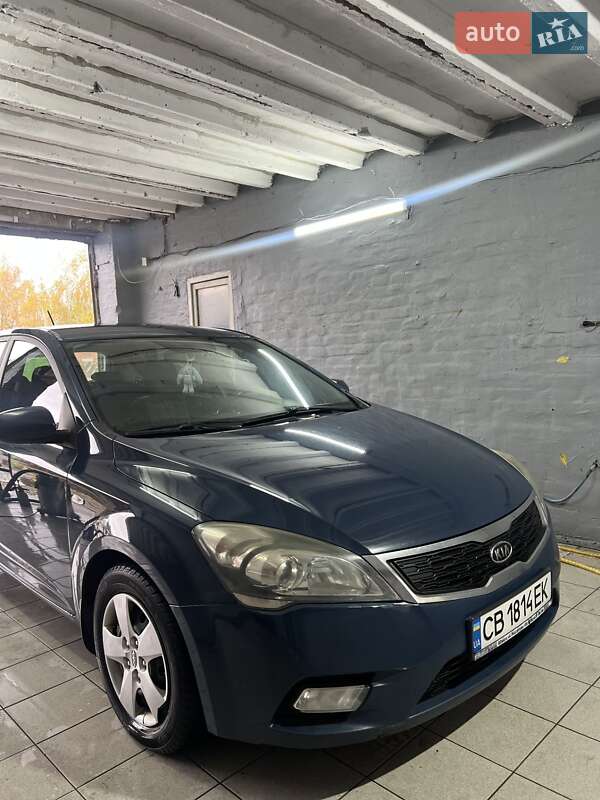 Хетчбек Kia Ceed 2010 в Ніжині