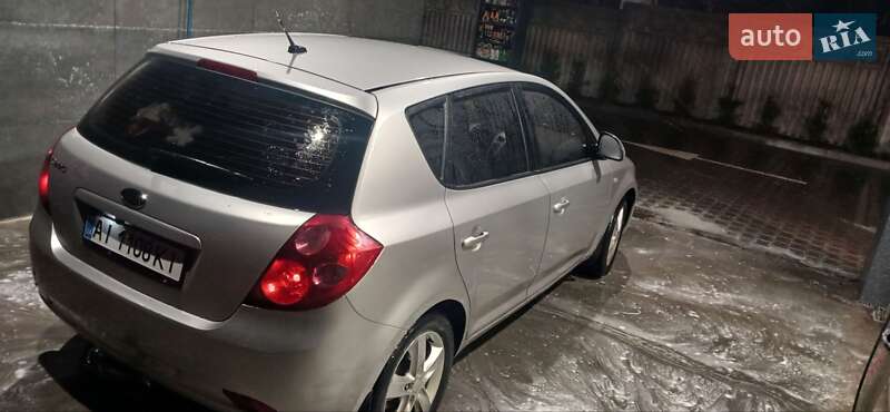 Хетчбек Kia Ceed 2008 в Бучі