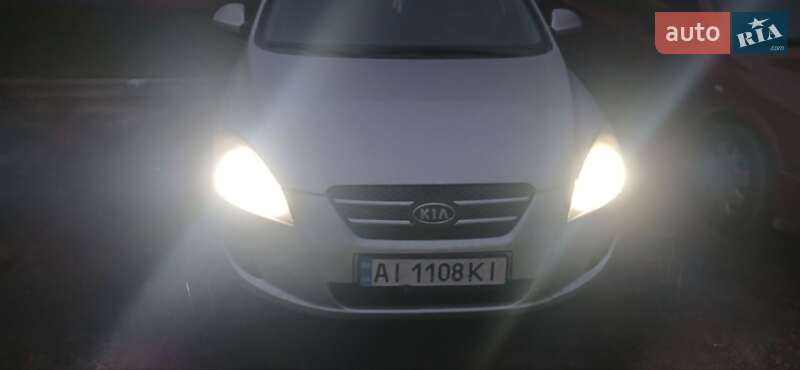 Хетчбек Kia Ceed 2008 в Бучі
