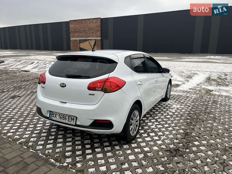 Хэтчбек Kia Ceed 2012 в Хмельницком