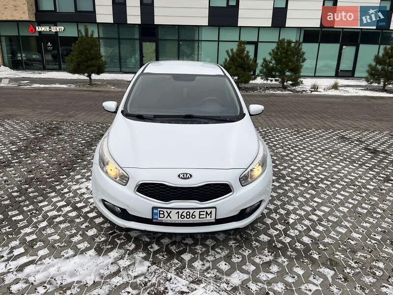 Хэтчбек Kia Ceed 2012 в Хмельницком