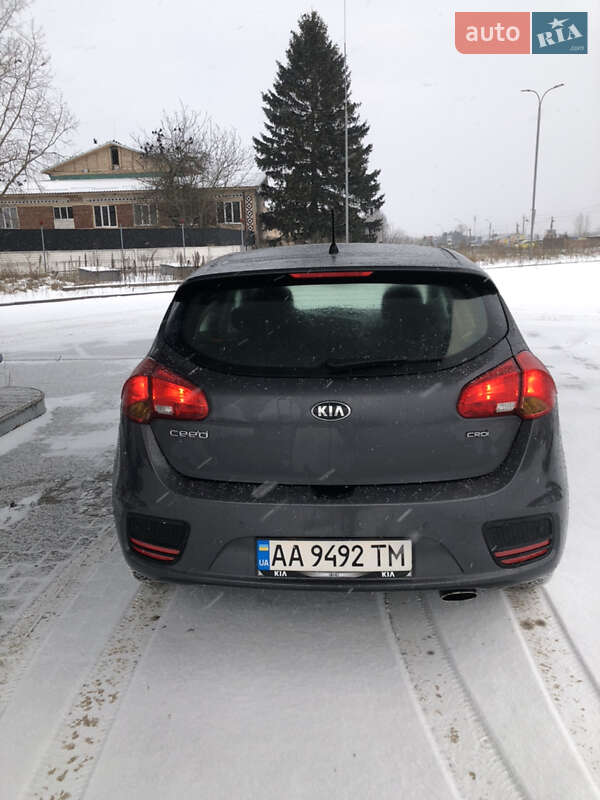 Хэтчбек Kia Ceed 2015 в Киеве
