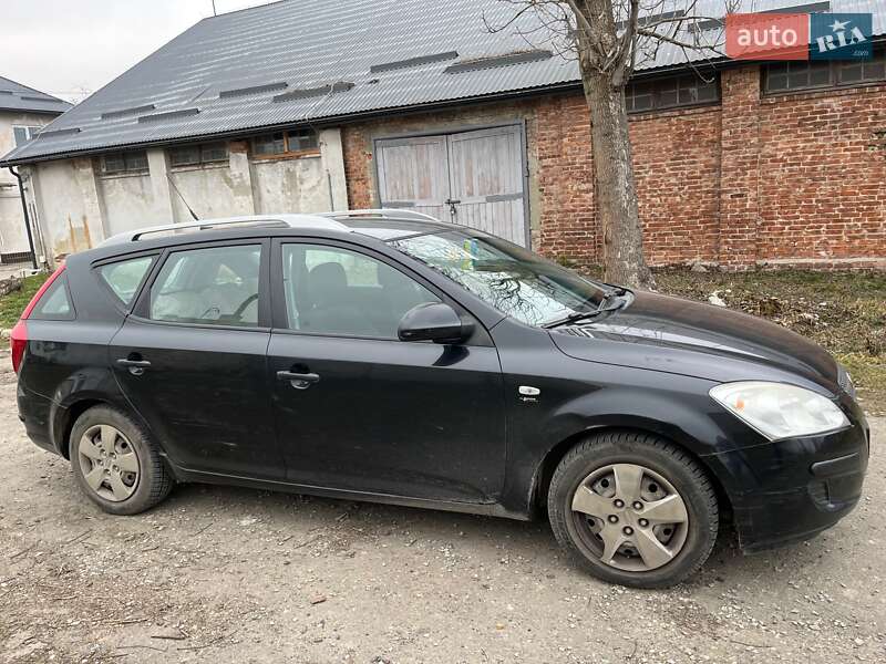 Универсал Kia Ceed 2009 в Львове