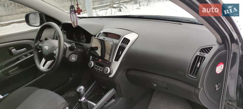 Универсал Kia Ceed 2010 в Виннице