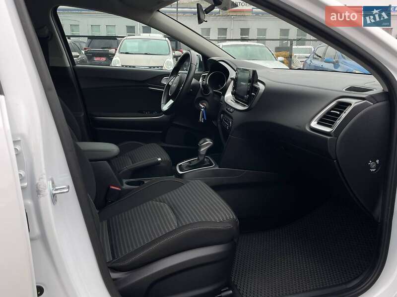 Универсал Kia Ceed 2022 в Киеве