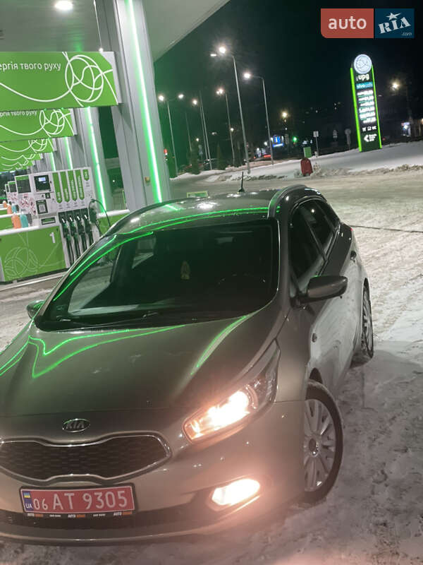 Універсал Kia Ceed 2013 в Житомирі