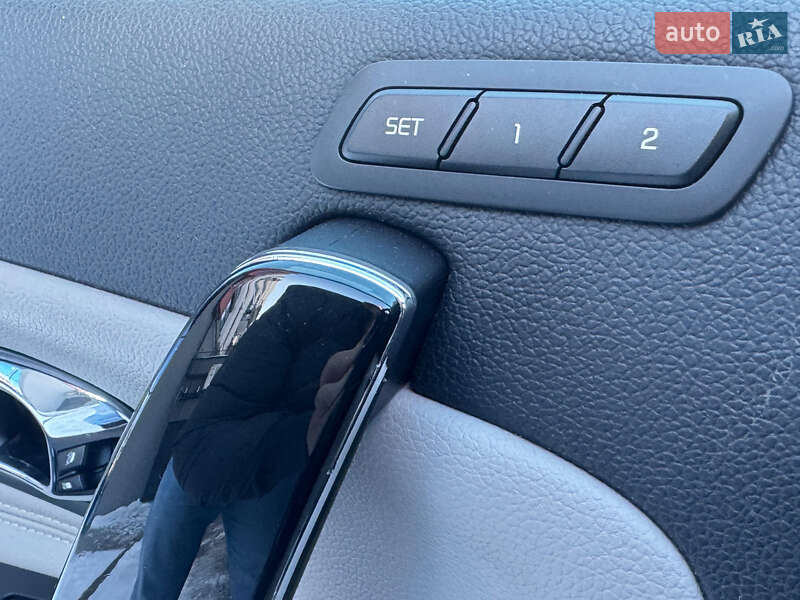 Хэтчбек Kia Ceed 2012 в Львове