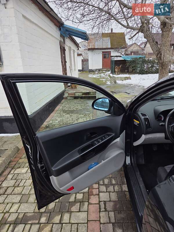 Универсал Kia Ceed 2008 в Тальном