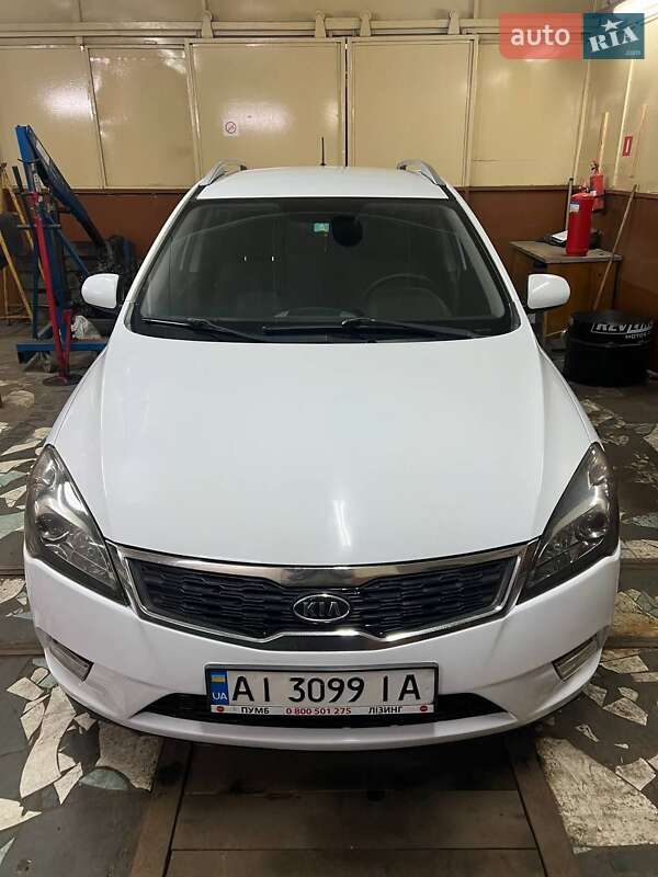 Универсал Kia Ceed 2011 в Киеве