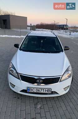 Универсал Kia Ceed 2010 в Красном